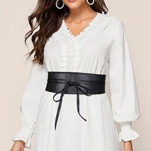 Elegant Black Women's Belt